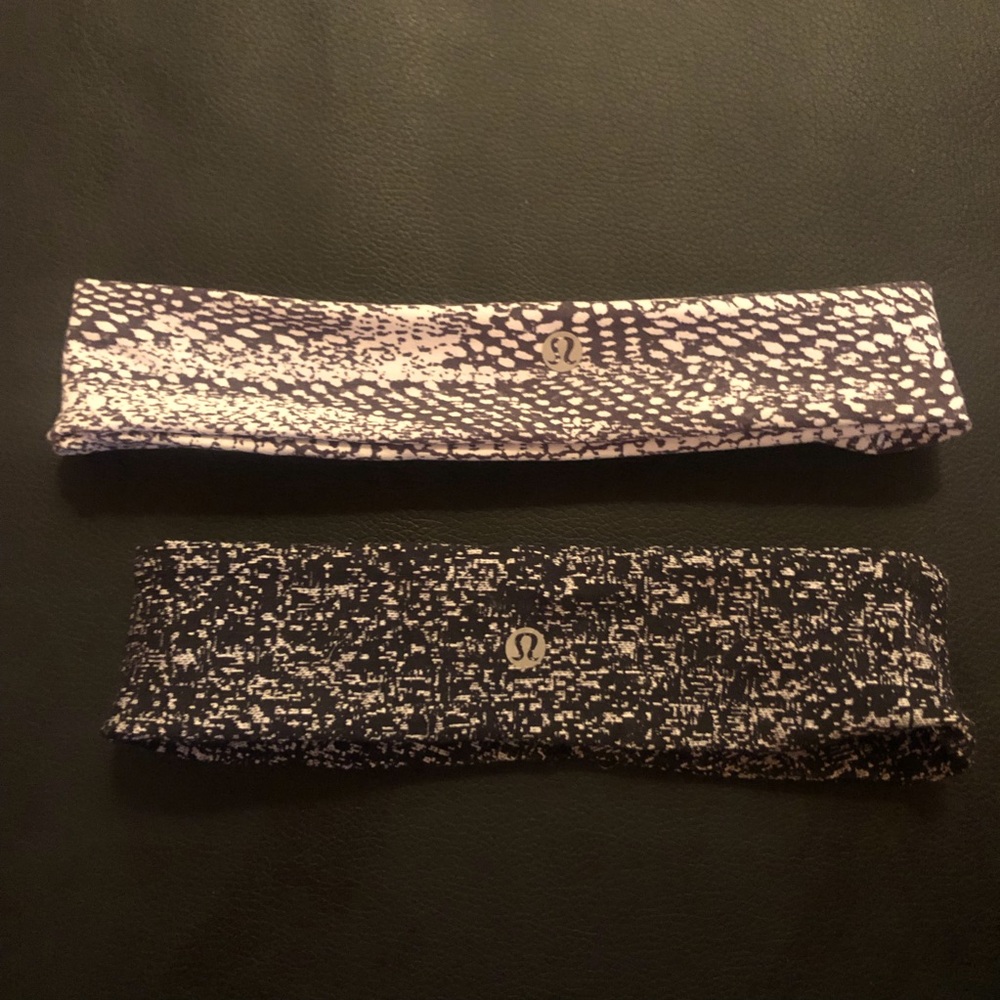 2 lululemon workout headbands brown white snake print & black and white
